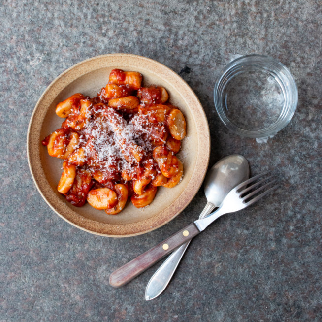 Gnocchi med tomat och salviasås